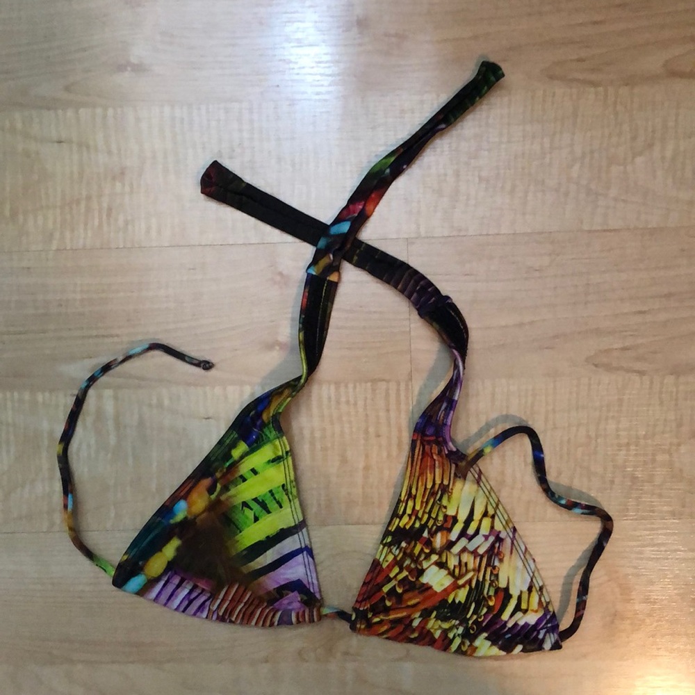 Small bikini top for large boobs
